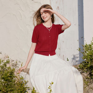 XIANGYING | Red Lightweight Knitted Tee-Shirt Short Sleeve Waist-fitted