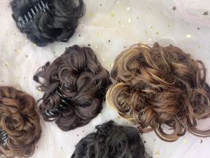 ดังโงะFQ30หนีบ แฮร์พีซมวยผม มวยผมหยิก มี 6 สี ดังโงะ วิกผมหยิกสําหรับผู้หญิง หนีบง่าย ไม่หลุด