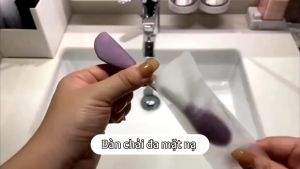 Cọ Rửa Mặt & Đắp Mặt Nạ Silicon 2 Đầu Tiện Lợi Mềm Mại Giúp Loại Bỏ Mụn Đầu Đen Và Tẩy Tế Bào Chết Hiệu Quả Cao