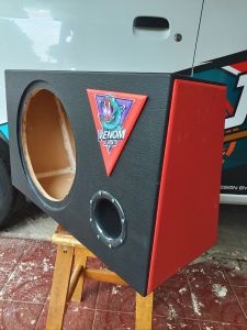 BOX SUBWOOFER 12" INCH UKURAN 60 CM UNIPERSAL COCOK DI PASANG DISEGALA JENIS MOBIL KECULAI FIC UP