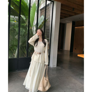 กระโปรงยาวเอวสูงทรงเอ EKOOL ผ้าซาตินโปร่งแสงสำหรับผู้หญิง ฤดูร้อน 2025 กระโปรงยาวทรงเอเอวสูงทรงหลวม