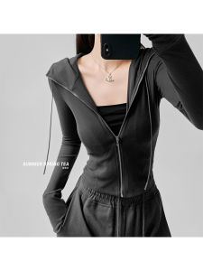 เสื้อคลุมกีฬาแบบมีฮู้ดแขนยาวสไตล์ลำลองสำหรับฤดูใบไม้ร่วงและฤดูหนาวสำหรับผู้หญิง ทรงเข้ารูป สีสันสดใส คอตตอนผสม