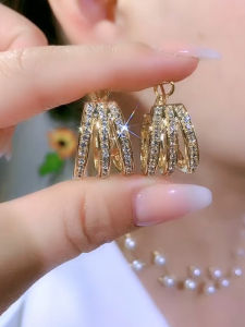 แหวกระดlessness แฟชั่นใหม่ Silver Coin Non- Allergy พลัลเลเลีย์แฟชั่นสำหรับผู้หญิง Rhodium พืวน เครื่องประดับต่างหูไขวรสุทอง