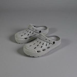 Mens Clogs Shoes Soft Comfortable Lightweight Slip-On Water Shoes Quick-Dry for Beach Swimming Pool