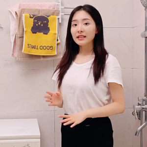 The Non-perforated Towel Rack In The Bathroom Is Suitable for Sticking Bath Towels on The Non-marking Rack