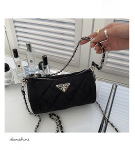 Casual Nylon Womens Bag 2025 Early Spring New Style round Cylinder Simple Grid Fashion Crossbody Chain Bag Youth Leisure Tote