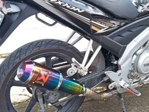 KNALPOT RACING AKRAPOVIC GP LORENZO PELANGI FULSET BUAT R15 V3 NEW CB150R ALL NEW CBR VIXION GSX XABRE BYSON DLL