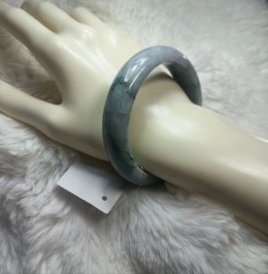 natural jadeite ASLI jadeite 天然多彩缅甸A翡翠60.9mm