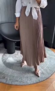 Rok Plisket Mayung: Gaya & Fungsionalitas