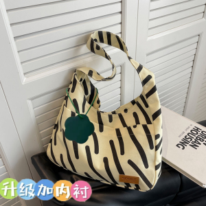 Niche Style Zebra Pattern Canvas Bag Female Easiest for Match College Student Class Tote Bag Mori Style Large Capacity Shoulder Bag Handbag