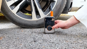 Máy Bơm Lốp Ô Tô Điện Tử SUITU ST-221 - Máy Bơm Hơi Cầm Tay Mini 3000mAh Cao Cấp Tự Ngắt Khi Đủ Áp Suất Đèn SOS Cứu Hộ.