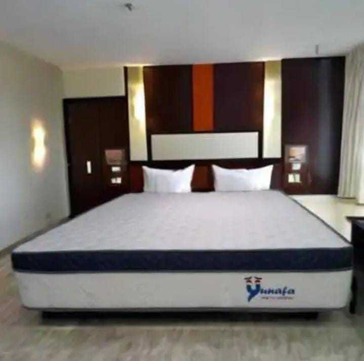 YUNAFA%20kasur%20busa%20spring%20bed%20Double%20plushtop%20%5B%20%2035%20CM%20%5D%20-%20Image%205
