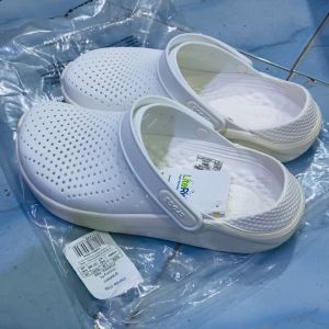 รองเท้าแตะ Cr s Lite Ride ยินดีต้อนรับสู่ร้านค้าของฉันคุณภาพของสินค้าที่เราขายดีมากและคุ้มค่าแก่การรอคอย size M4 M5 M6 M7