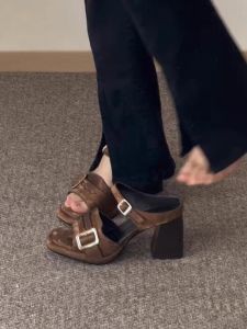 Browan Retro Square Head High Heels Sandals Womens Outdoor Wear Summer Fashion Low Cut Ultra Thin Leather Ankle Strap