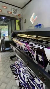 Stiker Custom Warna Nama & Desain Unik Motor: Modifikasi N-Max