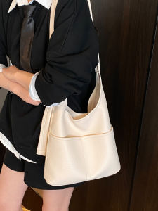 Korean Style Large Capacity Casual Womens Shoulder Crossbody Bag Fashionable Summer Tote Bag Single Strap Magnetic Buckle Closure