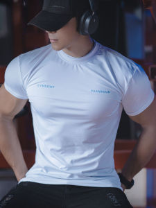 เสื้อยืดคอกลมแขนสั้นทรงสลิมฟิตสำหรับผู้ชาย แห้งเร็ว ยืดหยุ่นสูง วิ่ง ออกกำลังกาย ลำลอง ฤดูร้อน ใหม่ เสื้อผ้ากีฬา