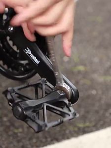 Universal Bicycle Pedals for Mountain Bicycle Road Bike Aluminum Alloy Non-slip Pedals (1 pair) Cycling