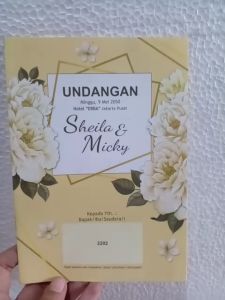 UNDANGAN NIKAH ERBA 2202 (isi 50 lembar) PERNIKAHAN SUNAT SUNATAN KHITAN KHITANAN FREE PLASTIK FOTO DESIGN