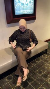 Kemeja Wanita Rayon Premium - Atasan Kemeja Motif - Blouse Rayon Motif - Kemeja Rayon Motif Cantik - Kemeja Kerja - Kemeja Casual