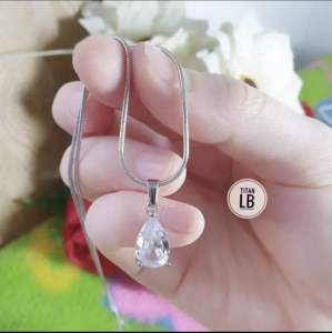 Kalung titanium mata oval full diamond CXB457