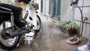 Vòi tưới cây vòi rửa xe 10-30 mét. Ống nước 3 lớp vòi phun nhựa 3 kiểu phun. Bao gồm rulo cuộn ống