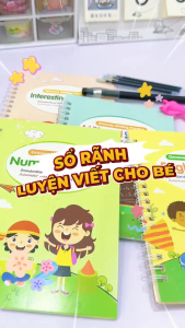4 cuốn sách + 5 bút Ma thuật thực hành Copybook miễn phí lau Childrens Ma thuật Ma thuật viết dán Phiên bản tiếng Anh