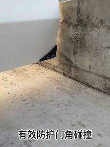 【B226 READY STOCK】Car Door Corner Sticker Car Door Edge Silicon Protector Pad Anti Scratch Cover Bumper Protector