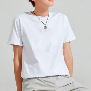 Ice Silk Mens Short Sleeve T-Shirt Summer Slim Fit round Neck Fashion Urban Style Half Sleeve Body Shirt Regular Thickness