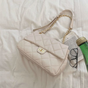 Large Capacity Commuter Womens Bag 2025 New Style Crossbody Single Shoulder Bag Small Fragrance Style Diamond Grid Chain Bag