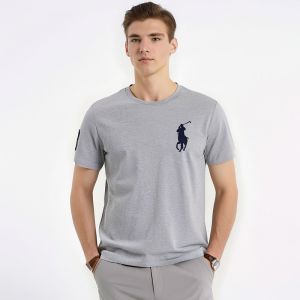 เสื้อยืดคอกลมแขนสั้นผู้ชายฤดูร้อนปี 2025 สไตล์ใหม่ ทรงหลวม ระบายอากาศได้ดี คอตตอน ลำลอง เสื้อเชิ้ตชั้นในปักลาย