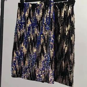 Spring New Ladies Sequin Skirt High Waist Slim Mid Length Over Knee Skirt Sparkling Sequin Elastic Waist Skirt