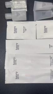 [10set]ของใช้ในโรงแรม ชุดแปรงฟันโรงแรม  แบบใช้แล้วทิ้ง ปริมาณน้อยสามารถสั่งทำโลโก้ได้  สินค้าพร้อมส่ง พิกัด กรุงเทพฯ