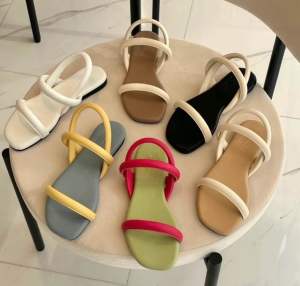 รองเท้าแตะรัดส้น รุ่น Sabye ใส่สบายเท้าแฟชั่นมาก