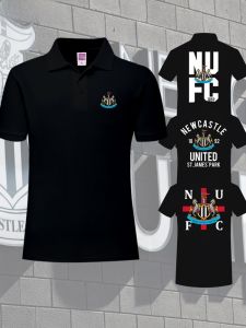 นิวคาสเซิล ยูไนเต็ด แม็กพายส์แฟนฟุตบอลเสื้อโปโลแขนสั้นคอปกครึ่งแขนเสื้อยืดสำหรับผู้ชายและผู้หญิงผ้าฝ้ายฤดูร้อนกีฬา