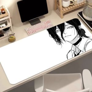 แผ่นรองเมาส์ลายการ์ตูนน่ารัก อุปกรณ์เสริมสำหรับเล่นเกมส์ แผ่นรองเมาส์คอมพิวเตอร์สีดำขาว แผ่นรองคีย์บอร์ดสำหรับเกมเมอร์ PC ลาย Chainsaw Man Reze แผ่นรองเมาส์ตั้งโต๊ะ
