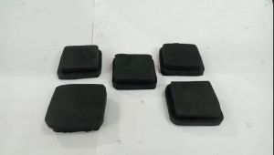 Karet Kotak 45mmx45mm pelindung furniture