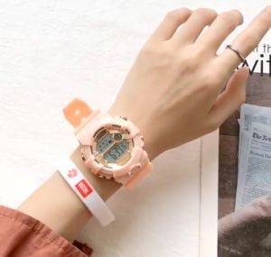 แท้ 100% แฟชั่น นาฬิกาข้อมือดิจิตอล กันน้ำ เหมาะสำหรับผู้ชายและผู้หญิง เหมาะสำหรับคู่รัก เหมาะสำหรับเด็ก