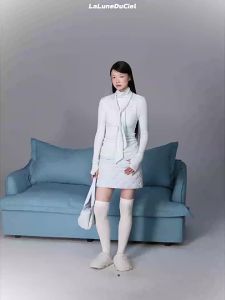Áo Cổ Lọ Đa Lớp Có Chi Tiết Nơ và Khe Cắt Ngón Tay