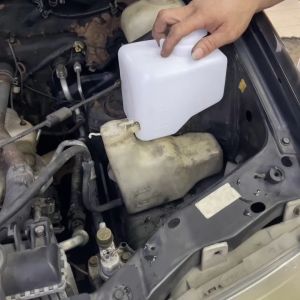 PERODUA KEMBARA 1998-2002 J104 RADIATOR SPARE TANK OVERFLOW/RESERVE/COOLANT 1999 2000 2001