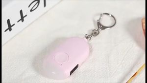 Personal Alarm Siren Song 130dB Self Defense Alarm Keychain Emergency LED Flashlight USB Rechargerable Women Girl Kid Elderly Security Protection Devices Self Defence Alarm  防狼报警器