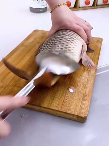 MONZA (สินค้าพรีเมี่ยม!! ของแท้ 100%) ที่ขูดเกล็ดปลา ที่ข็อดเกล็ดปลา No.Y928