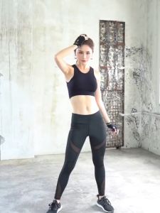 Plus Size Bra Sukan Wanita Fashion Vest Sport Bra Exercise Training Shockproof Padded Athletic Gym Yoga Sport Tops