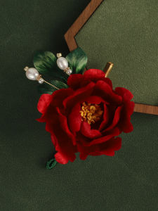 Exquisite Handmade Velvet Flower Brooch Pin High-End Fashionable Rose Floral Pin for Women Traditional Chinese National Style Accessory