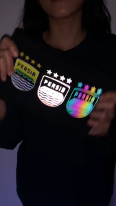 sablon reflective menyzla glow in the dark custom satuan tanpa minimal order proses cepat cocok untuk kaos hoodie