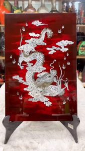 Tranh sơn mài cẩn ốc hình rồng size 40x60 cm
