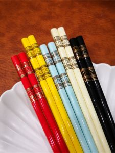 High End Jingdezhen Bone China Chopsticks Set of 5 Ceramic Antibacterial Mold Resistant Healthy Chopsticks for Home Use