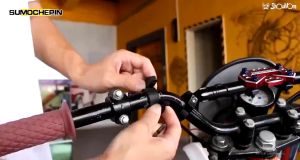 AUTOFun Motorcycle dual usb waterproof mobile phone charger 12v car modification accessories with voltmeter