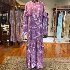 Ineza Dress Busui by Dian Pelangi LIMITED EDITION Busana Muslim Baju Maxi Gamis Abaya Kaftan Gaun Outfit Casual Formal Pesta Kondangan Pernikahan Lebaran Wanita Hijaber Cantik Anggun Modis Modern Elegan Mewah Model Korea Terbaru Motif Abstrak Kekinian