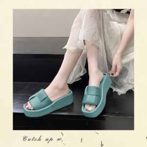 QXshop New Arrival รองเท้าแตะแฟชั่น คอลเลคชั่นนี้สวยงาม เสริมส้นแบบปังเพื่อชุ่มชื่น โทนสีสวยสะบัด ชมพู เขียว ดำ สุขภาพผิวหน้าที่น่ารัก